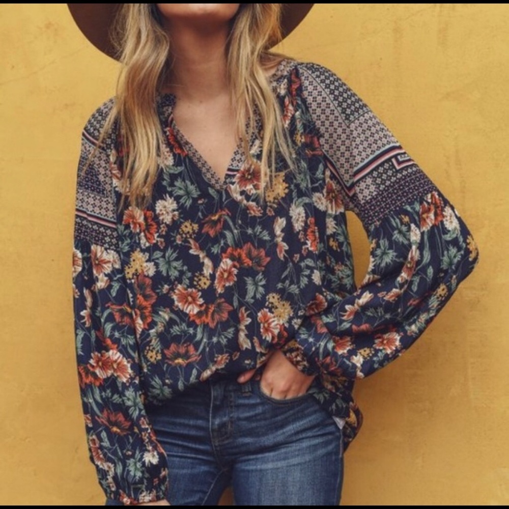 ❤️💗💖 Plus Size Floral Bohemian Blouse - Picture 2 of 4